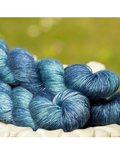 Hand-dyed yarn | Silk yarn | Nina Hand-Dyed Yarns Pearl 2