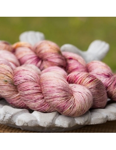 Hand-dyed yarn | Silk yarn | Nina Hand-Dyed Yarns Pearl 2