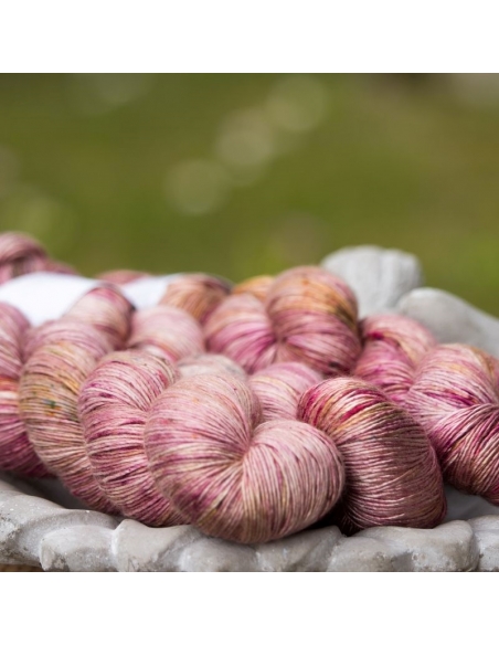 Handgefärbtes Seidengarn | Nina Hand Dyed Yarns Pearl