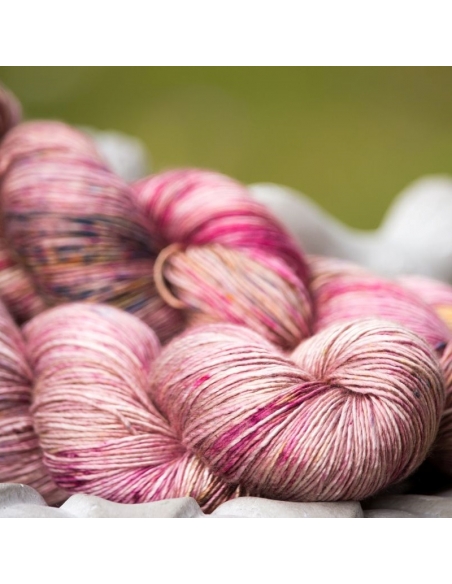 Handgefärbtes Seidengarn | Nina Hand Dyed Yarns Pearl