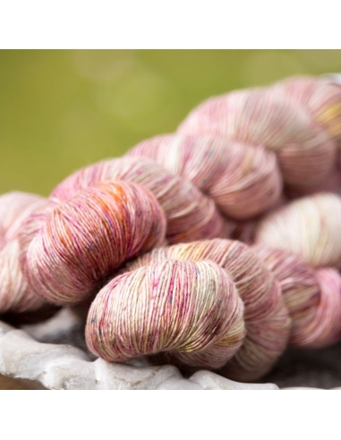 Hand-dyed yarn | Silk yarn | Nina Hand-Dyed Yarns Pearl