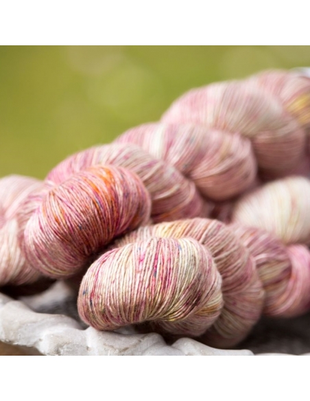 Hand-dyed yarn | Silk yarn | Nina Hand-Dyed Yarns Pearl Hand-dyed yarn | Silk yarn | Nina Hand-Dyed Yarns Pearl