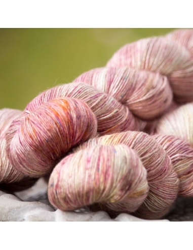 Hand-dyed yarn | Silk yarn | Nina Hand-Dyed Yarns Pearl