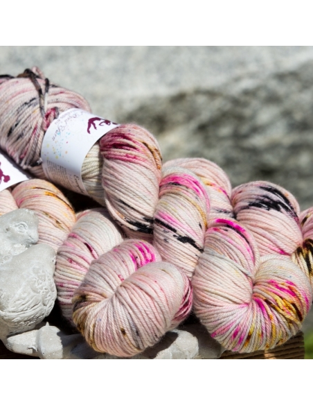 Nina Hand Dyed Yarns  Everyday DK ¦ worsted weight merino yarn
