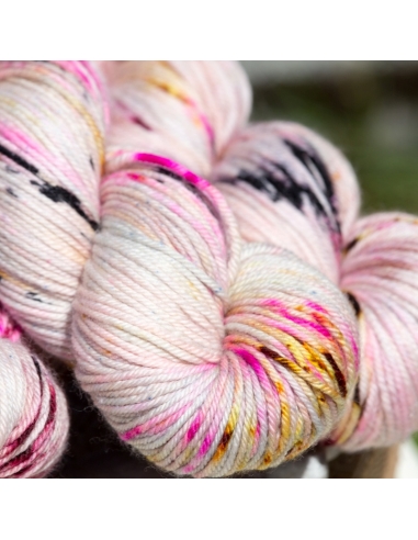 Nina Hand Dyed Yarns  Everyday DK ¦ worsted weight merino yarn