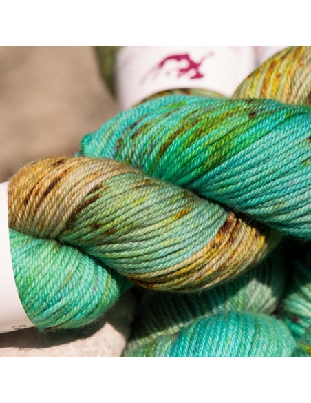 Nina Hand Dyed Yarns Everyday DK ¦ handgefärbtes Garn ¦ Merinowolle