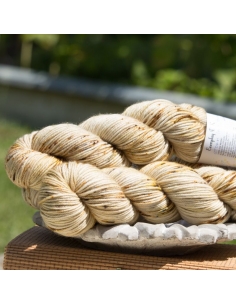 Nina Hand Dyed Yarns  Everyday DK ¦ worsted weight merino yarn 2