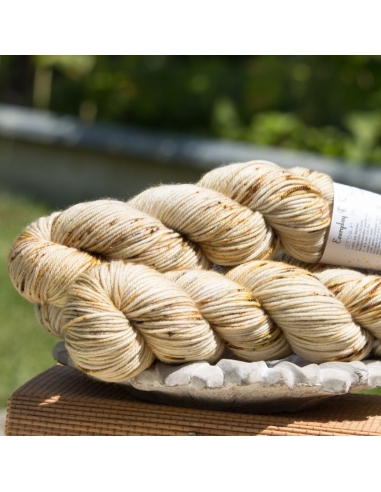 Nina Hand Dyed Yarns  Everyday DK ¦ worsted weight merino yarn