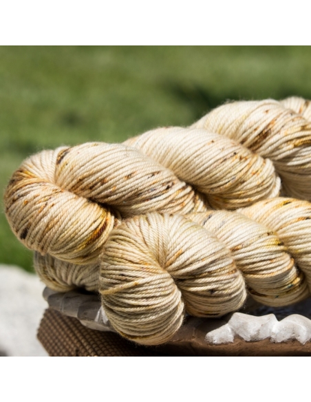 Nina Hand Dyed Yarns  Everyday DK ¦ worsted weight merino yarn