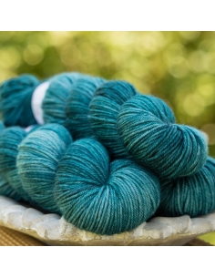 Nina Hand Dyed Yarns Everyday DK ¦ handgefärbtes Garn ¦ Merinowolle