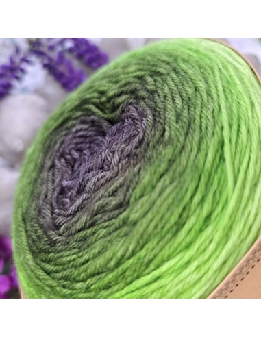 Bilum Loli | hand-dyed gradient yarn | merino yarn