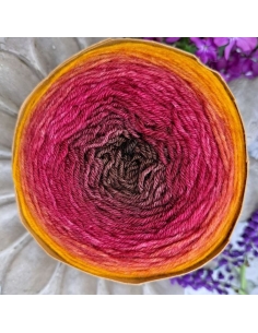 Bilum Loli | hand-dyed gradient yarn | merino yarn 2