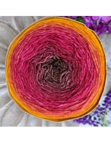 Bilum Loli | hand-dyed gradient yarn | merino yarn