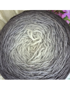 Bilum Loli | hand-dyed gradient yarn | merino yarn 2