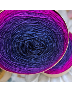 Bilum Bataplai| hand-dyed gradient yarn | silk merino cashmere yarn