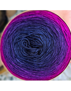 Bilum Bataplai| hand-dyed gradient yarn | silk merino cashmere yarn 2