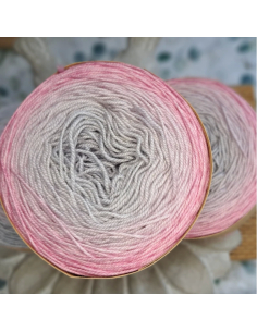 Bilum Bataplai| hand-dyed gradient yarn | silk merino cashmere yarn