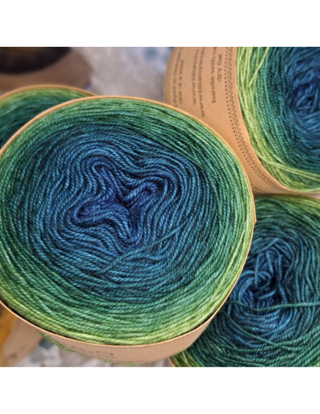 Bilum Bataplai| Farbverlaufsgarn | Handgefärbte Wolle