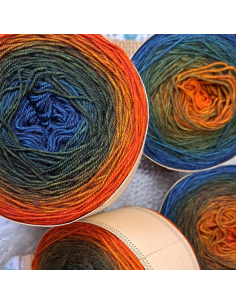 Bilum Bataplai| hand-dyed gradient yarn | silk merino cashmere yarn