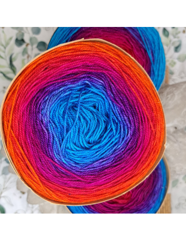 Bilum Bataplai| hand-dyed gradient yarn | silk merino cashmere yarn