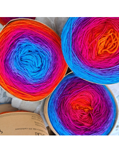 Bilum Bataplai| hand-dyed gradient yarn | silk merino cashmere yarn