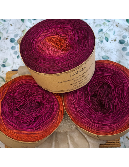 Bilum Namba2 | Hand-dyed gradient lace yarn | Yak, Merino and Silk yarn