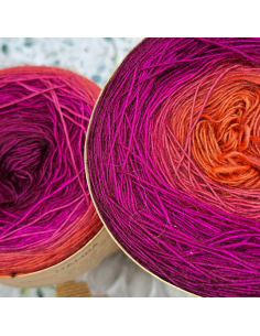 Bilum Namba2 | Hand-dyed gradient lace yarn | Yak, Merino and Silk yarn