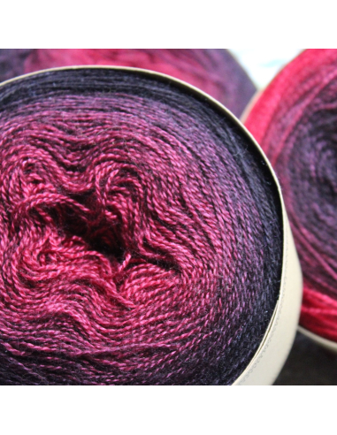 Bilum Maleo | Hand-dyed gradient lace yarn | Merino and Silk yarn