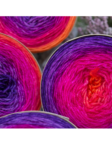 Hand-dyed gradient yarn Bilum Loli