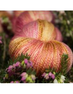 Nina Hand Dyed Yarns Lyra ¦ silk merino lace yarn ¦ hand-dyed yarn