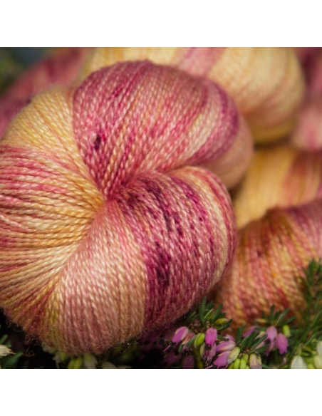 Nina Hand Dyed Yarns Lyra ¦ silk merino lace yarn ¦ hand-dyed yarn Nina Hand Dyed Yarns Lyra ¦ silk merino lace yarn ¦ hand-dyed yarn