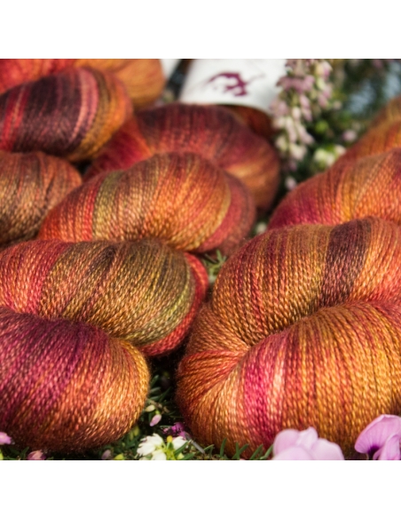 Nina Hand Dyed Yarns Lyra ¦ silk merino lace yarn ¦ hand-dyed yarn Nina Hand Dyed Yarns Lyra ¦ silk merino lace yarn ¦ hand-dyed yarn