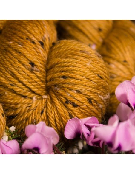 Nina Hand Dyed Yarns Donegal Aran ¦ Tweed Yarn ¦ Merino Yarn