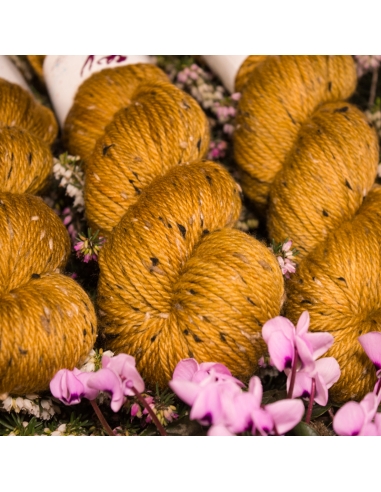 Nina Hand Dyed Yarns Donegal Aran ¦ Tweed Yarn ¦ Merino Yarn