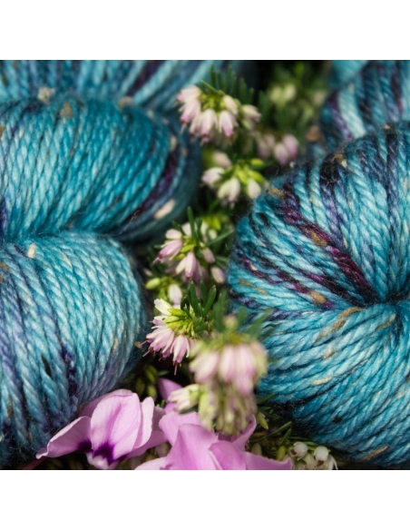 Nina Hand Dyed Yarns Donegal Aran ¦ Tweed Yarn ¦ Merino Yarn