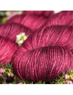 Nina Hand Dyed Yarns Everyday Sport ¦ Merinowolle zum Stricken