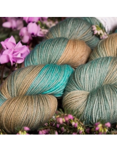 Nina Hand Dyed Yarns Everyday Sport ¦ Superwash merino yarn