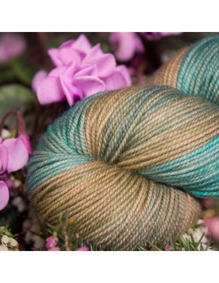Nina Hand Dyed Yarns Everyday Sport ¦ Merinowolle zum Stricken